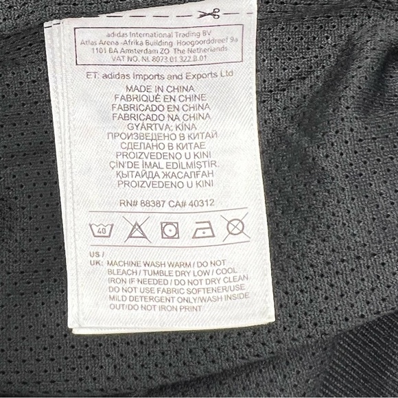 Adidas Original Women’s Superstar Track jacket size medium women’s - Picture 8 of 16